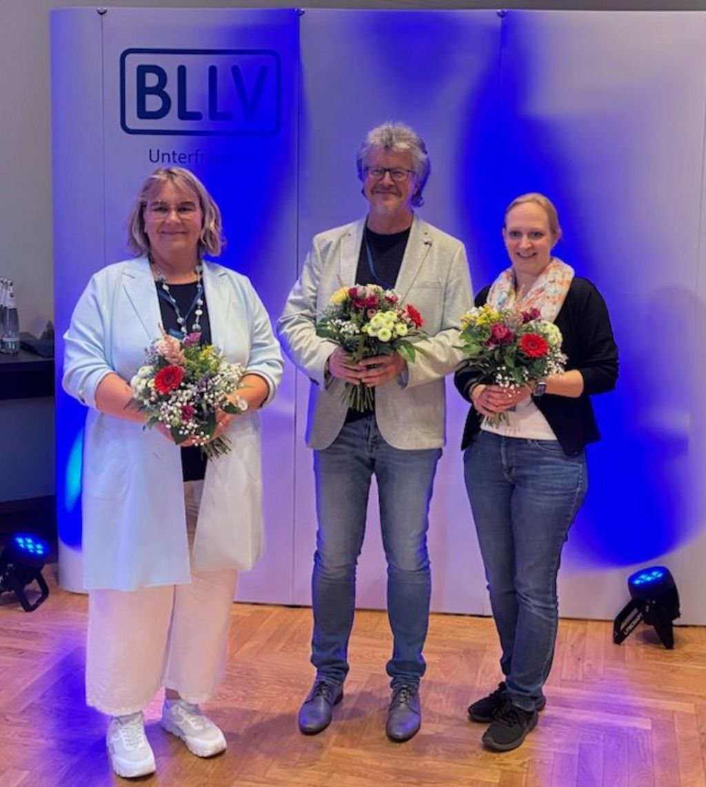 Die neu gewählten Bezirksvorsitzenden des ULLV: Julia Schuck als 1. Stellvertretende Vorsitzende, Helmut Schmid als erster Vorsitzender, Silvia Glaser als 2. stellvertretende Bezirksvorsitzende.