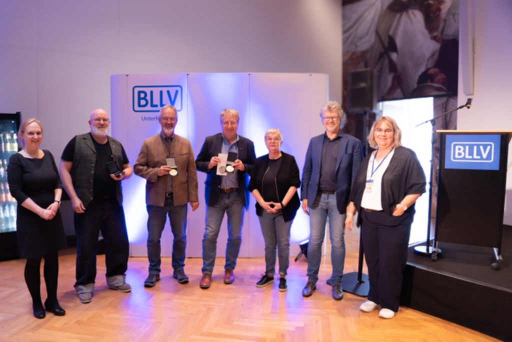 Die Vorsitzenden des ULLV mit neu ernannten Ehrenträgern.